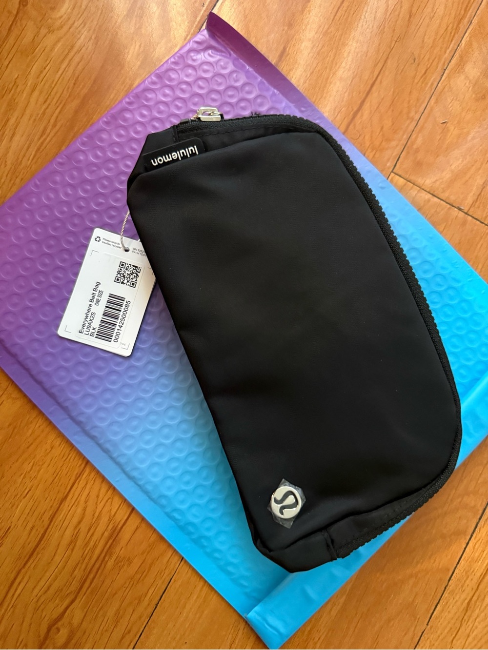 New lululemon Black Pouch